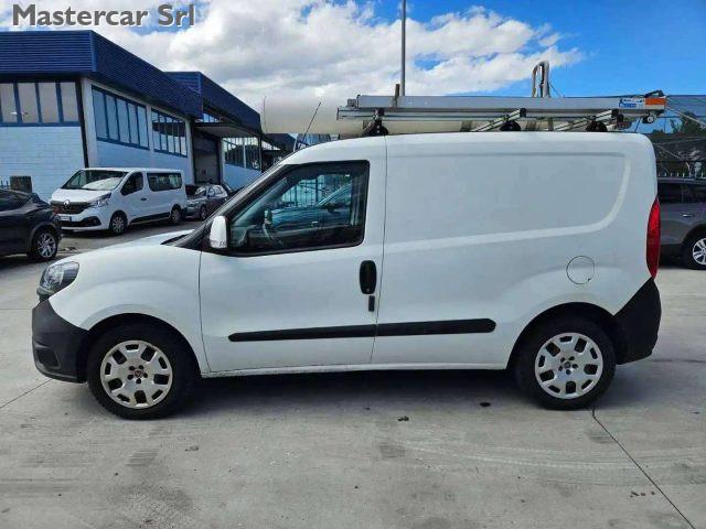 FIAT Doblo 1.4 T-JET 120cv NATURAL POWER SX E6 FV937NM