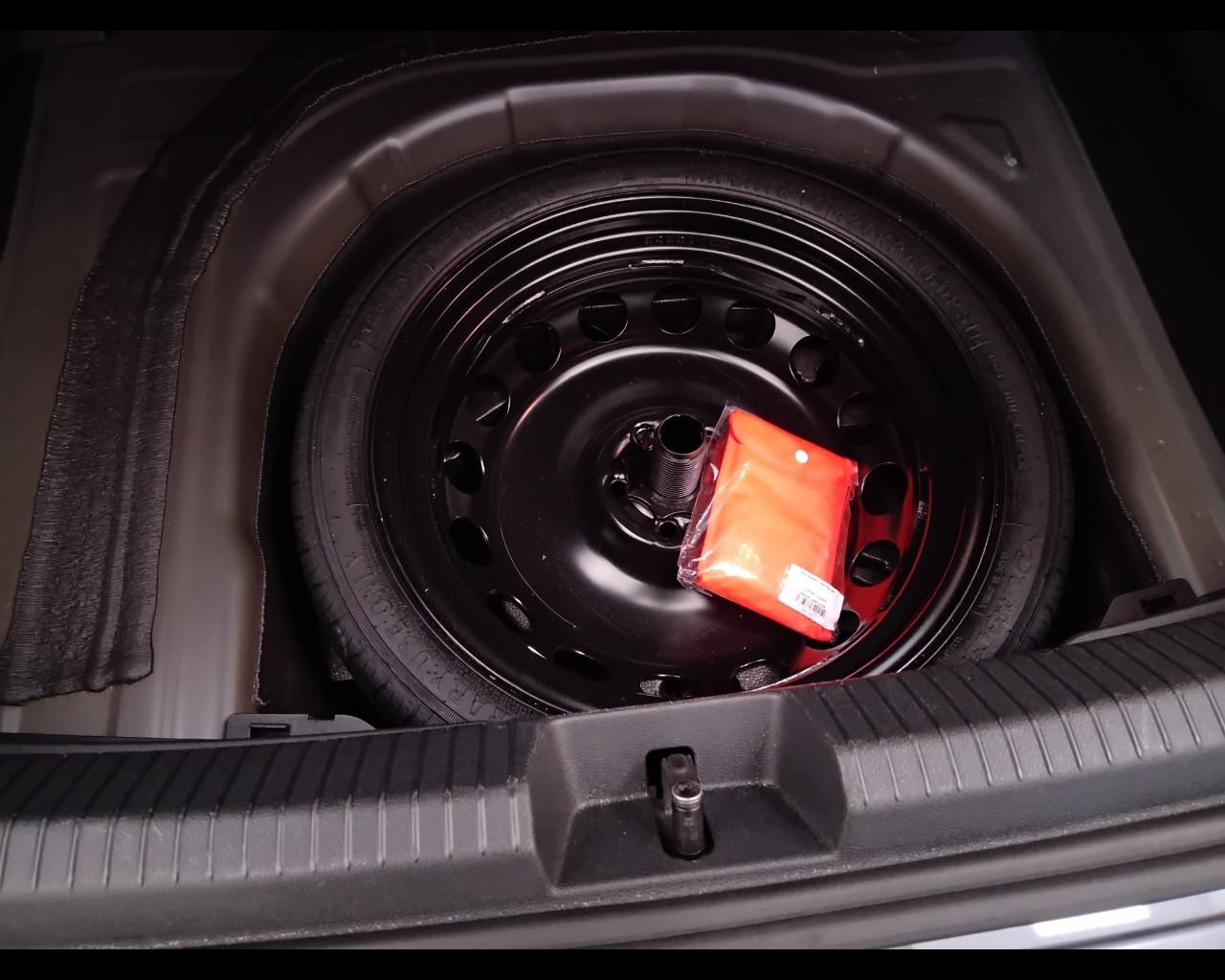 VOLKSWAGEN Taigo - Taigo 1.0 tsi Life 115cv