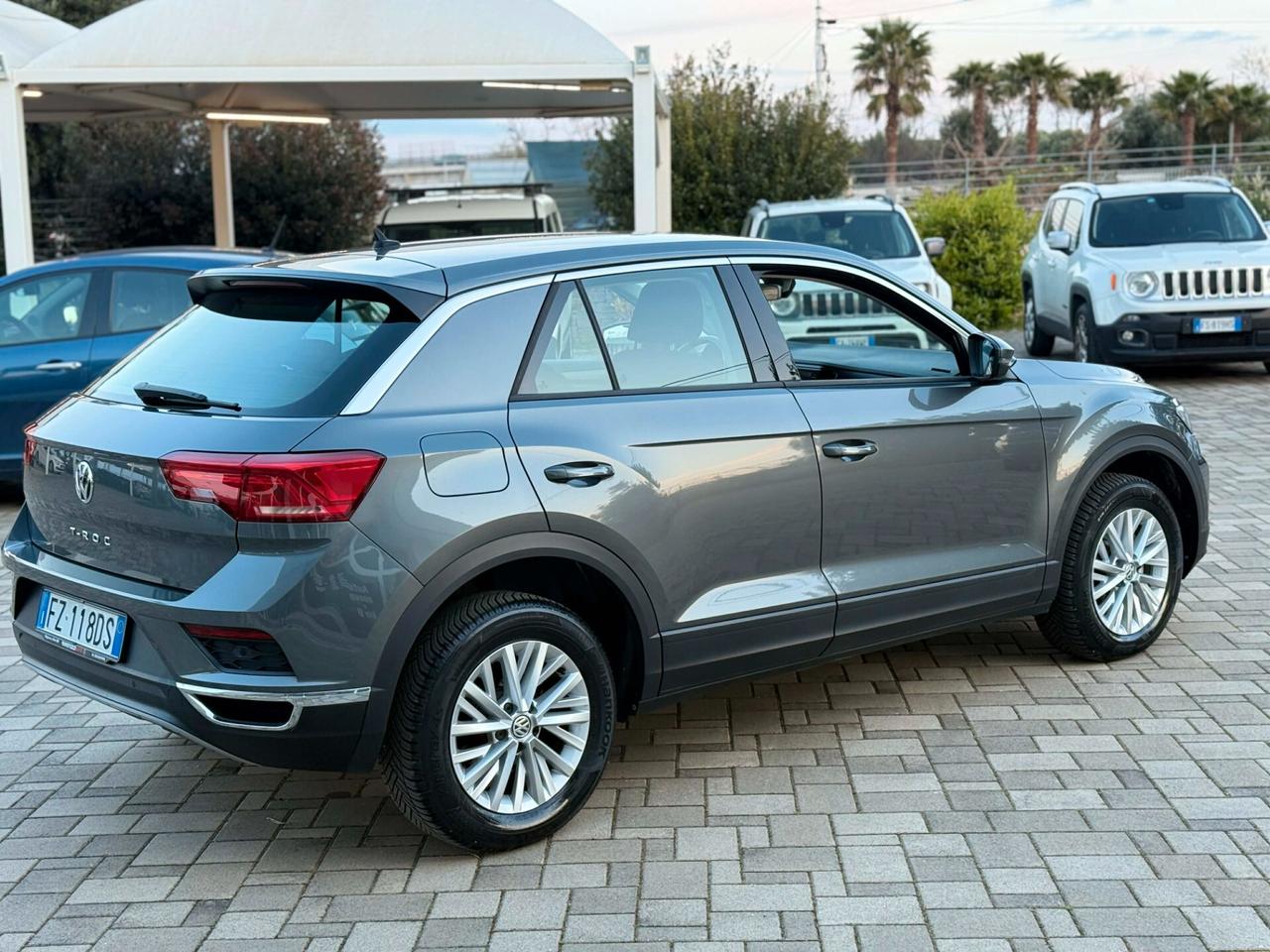 Volkswagen T-Roc 1.6 TDI SCR Business BlueMotion Technology