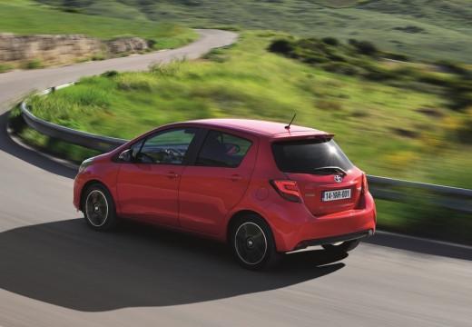 TOYOTA Yaris III 2015 - Yaris 5p 1.5h Active my16