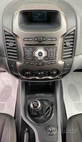 FORD Ranger 2.2 TDCi Doppia Cabina XLT 5pt. + IV