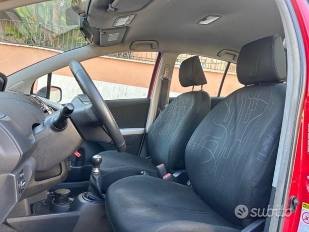 Toyota Yaris 1.0 5 ideale per neo patentati