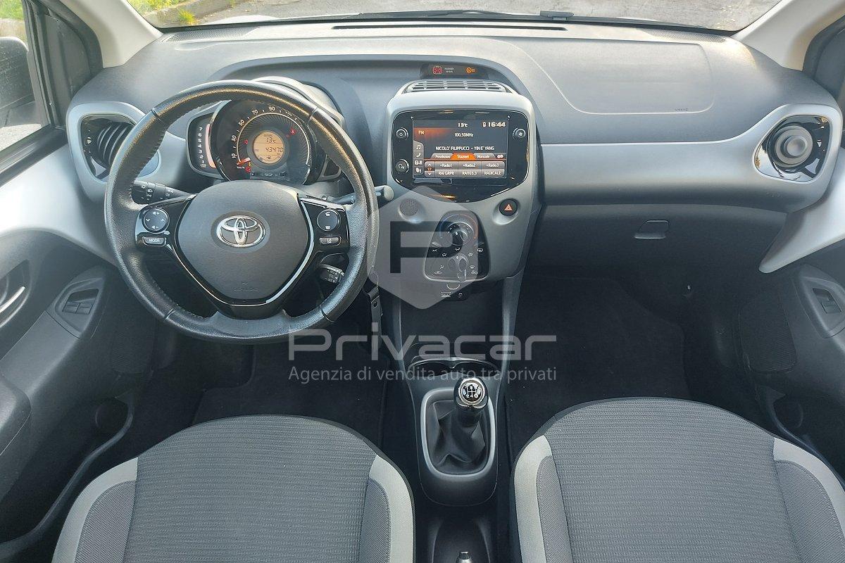 TOYOTA Aygo Connect 1.0 VVT-i 72 CV 5 porte x-play