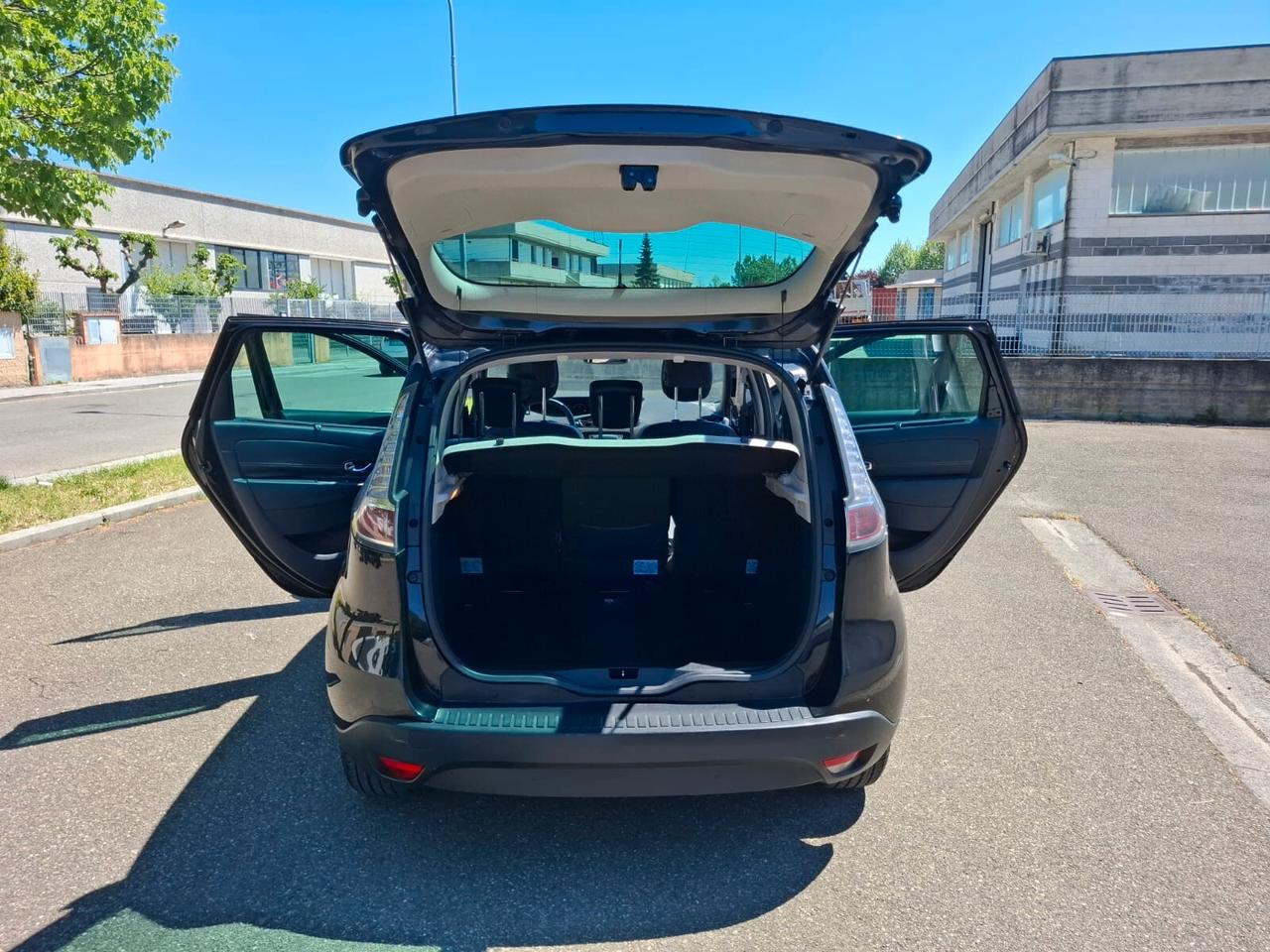 Renault Scenic 1.5 dCi del 2012 SOLO 96.000 KM