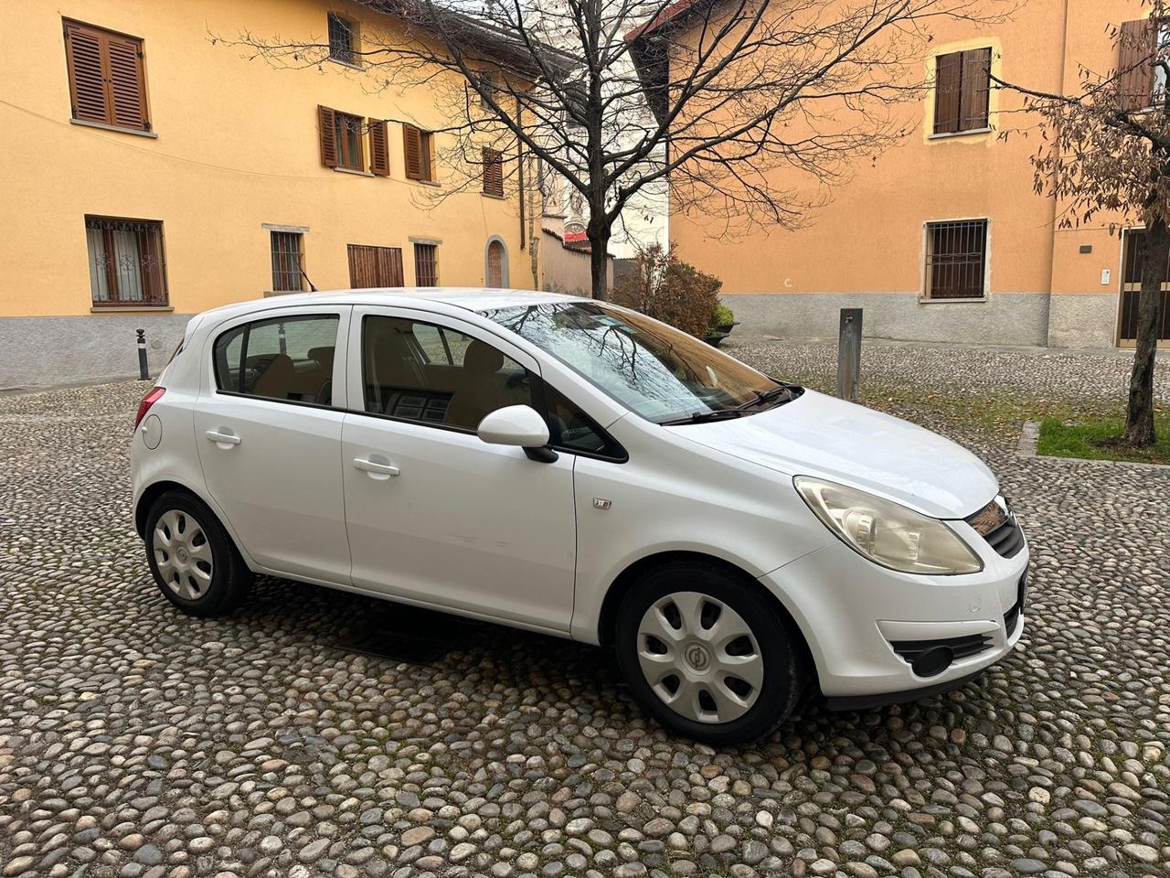 Opel Corsa 1.2 80CV 5 porte GPL-TECH Enjoy