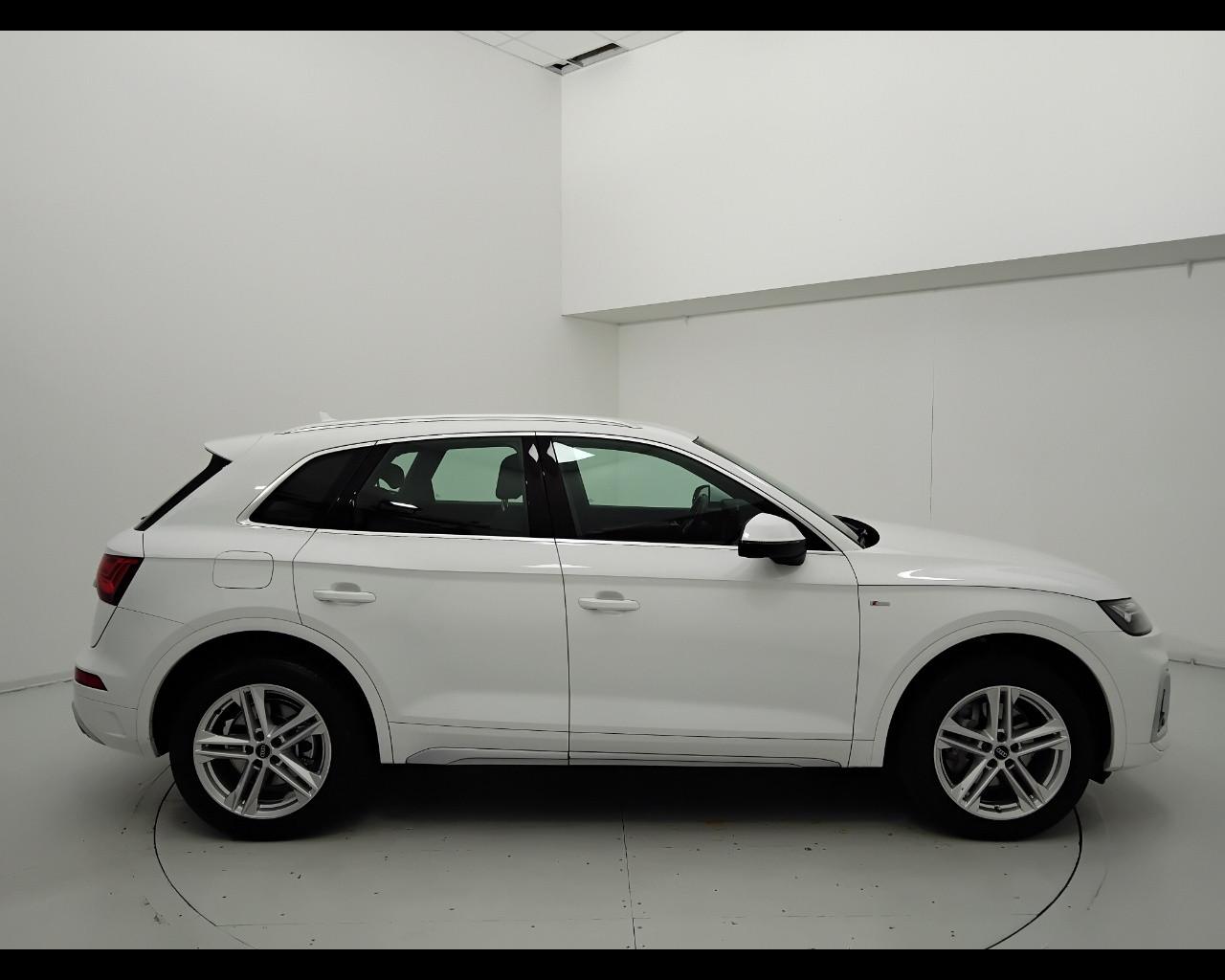 AUDI Q5 II 2020 - Q5 40 2.0 tdi mhev 12V S line quattro s-tronic