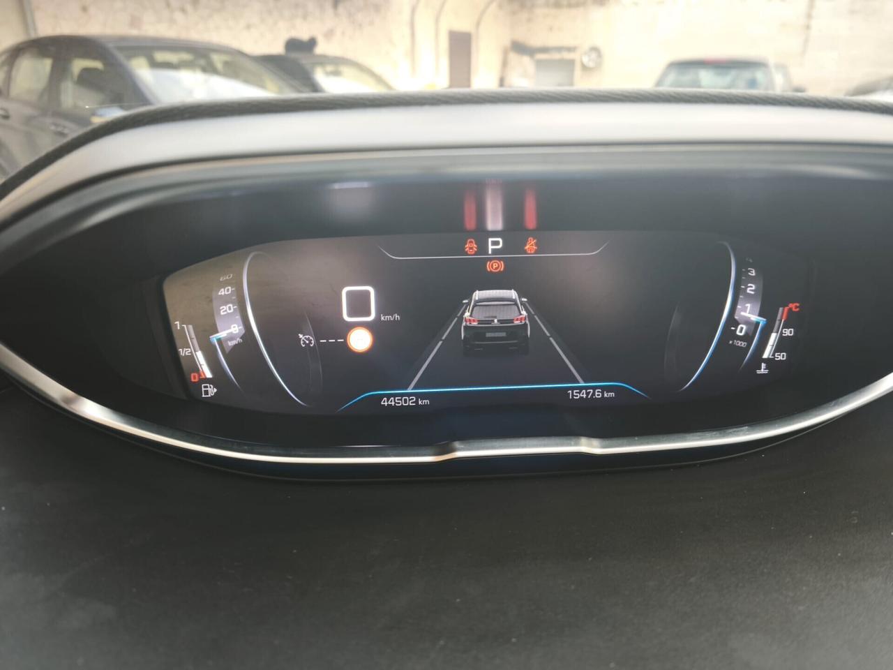 Peugeot 5008 BlueHDi 130 S&S EAT8 Active Pack