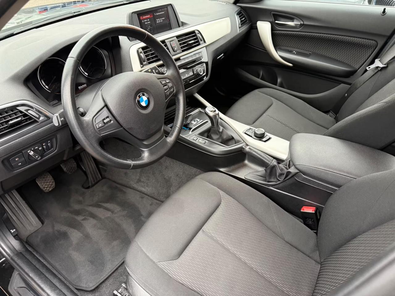 Bmw 116 116i 5p.