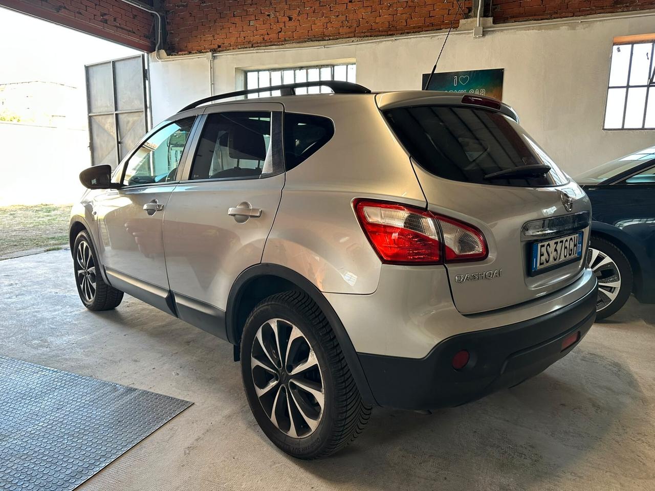Nissan Qashqai Qashqai+2 2.0 dCi DPF 4WD aut. Tekna