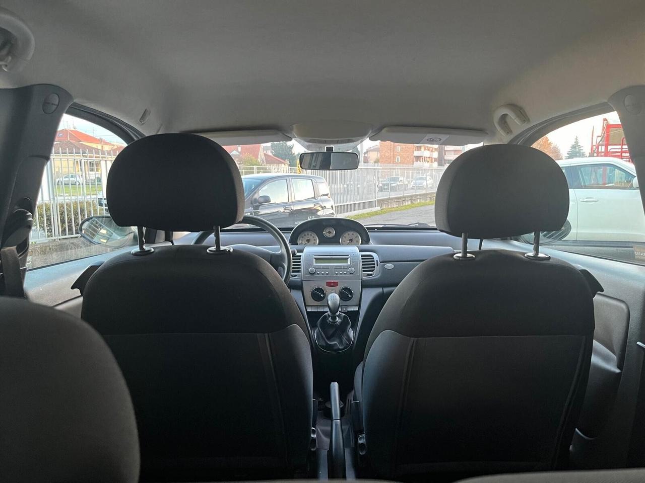 Lancia Ypsilon 1.2 Argento OK NEOPATENTATI