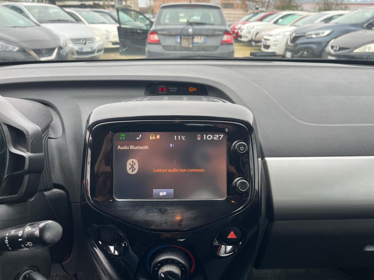 Citroen C1 2016 1.0 VTi 68 5 porte Shine