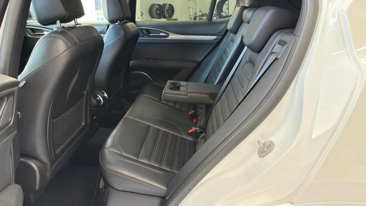 Alfa Romeo Stelvio 2.2 Veloce 210 CV AT8 Q4 Ti