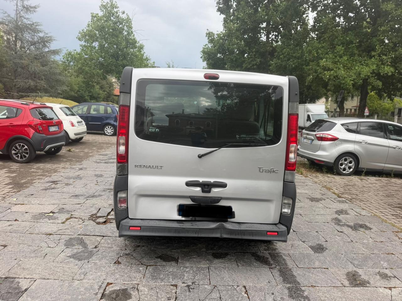 Renault Trafic T29 2.0 dCi/115 PL-TN Passenger 9 posti