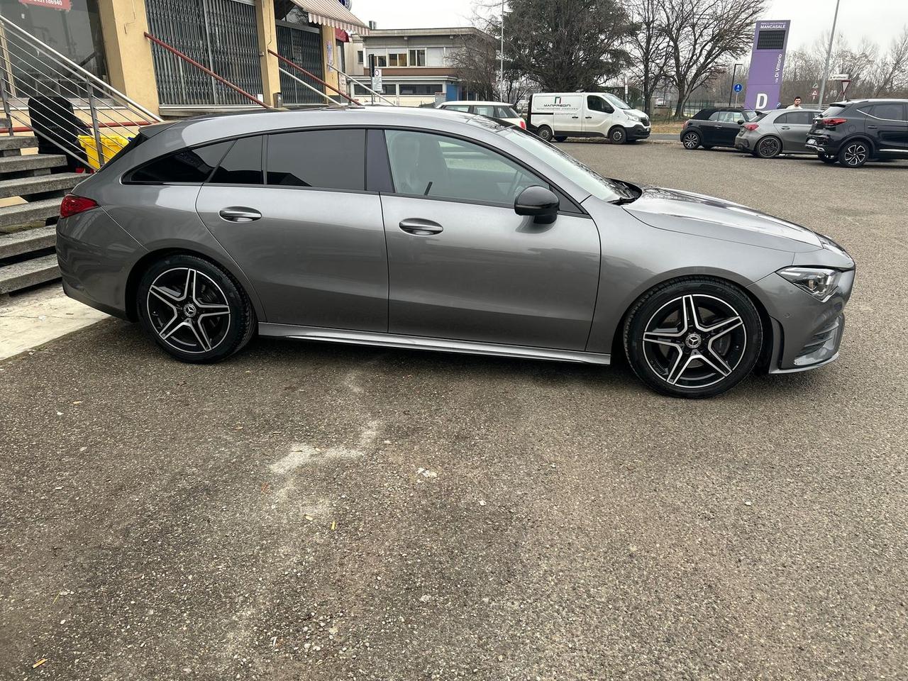 Mercedes-Benz CLA 200 Premium CLA 200 #8756