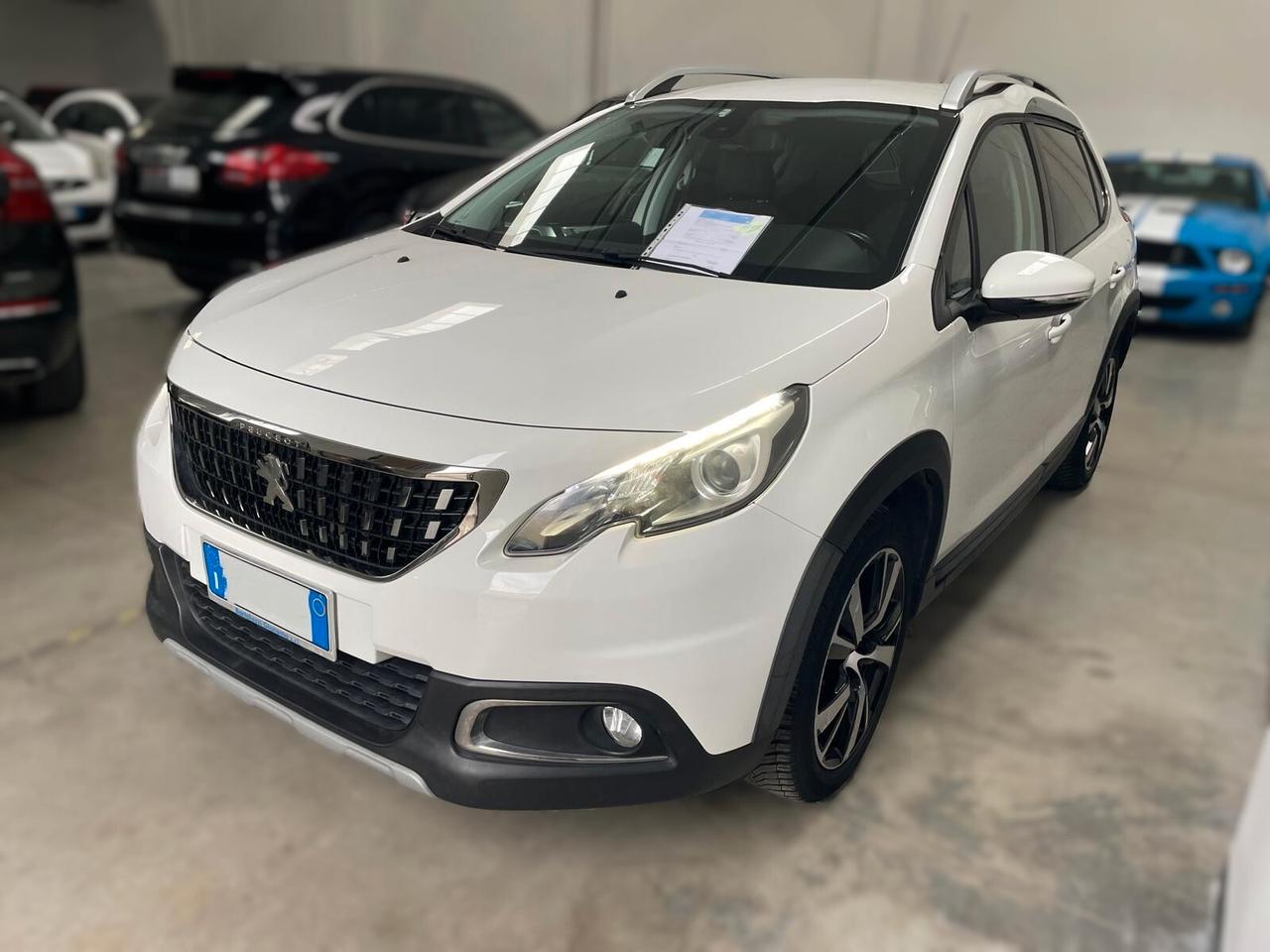 Peugeot 2008 BlueHDi 100 Allure