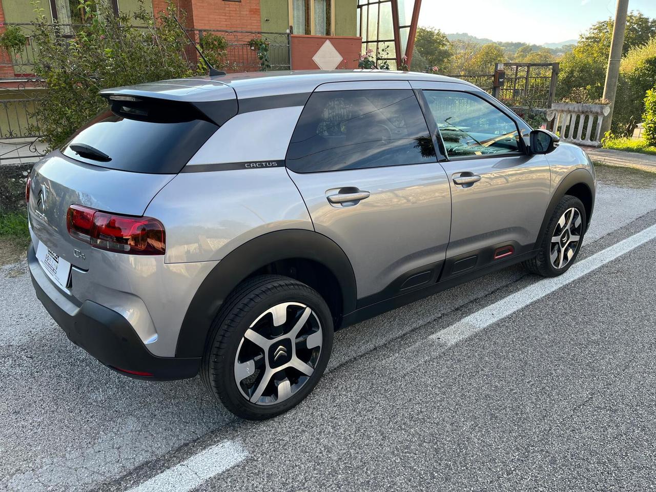 Citroen C4 Cactus 1.5 BlueHDi 100CV S&S Shine