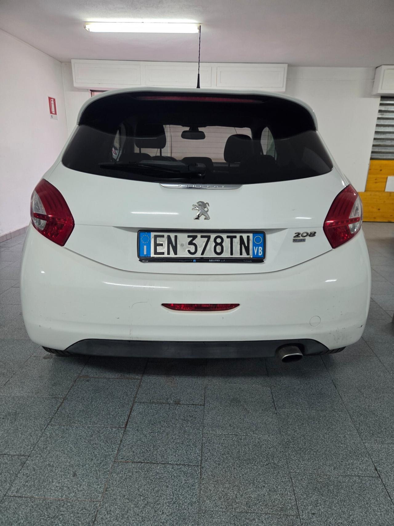 Peugeot 208 1.6 e-HDi 92 CV Stop&Start 3 porte Allure