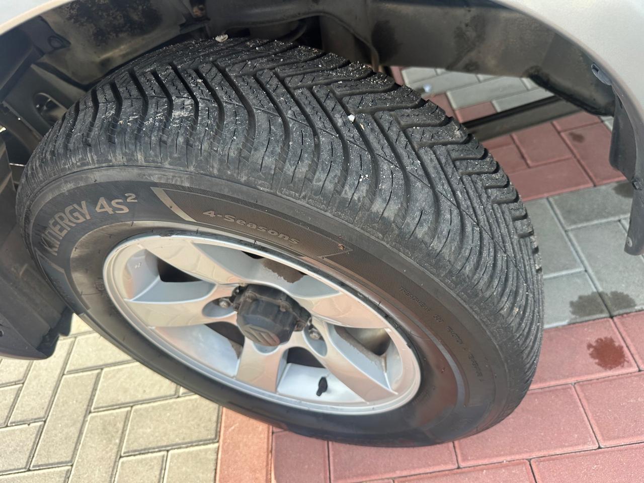 Suzuki Jimny 1.3i 85CV 4WD UNICO PROPRIETARIO