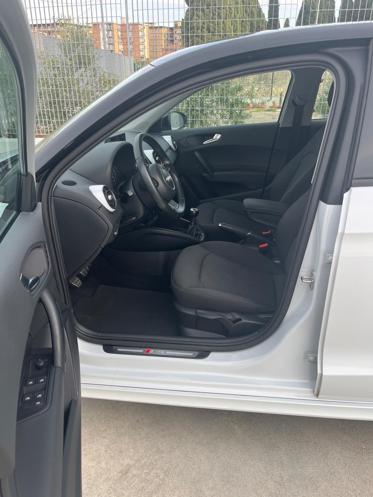 Audi A1 SPB 1.6 TDI S line edition plus