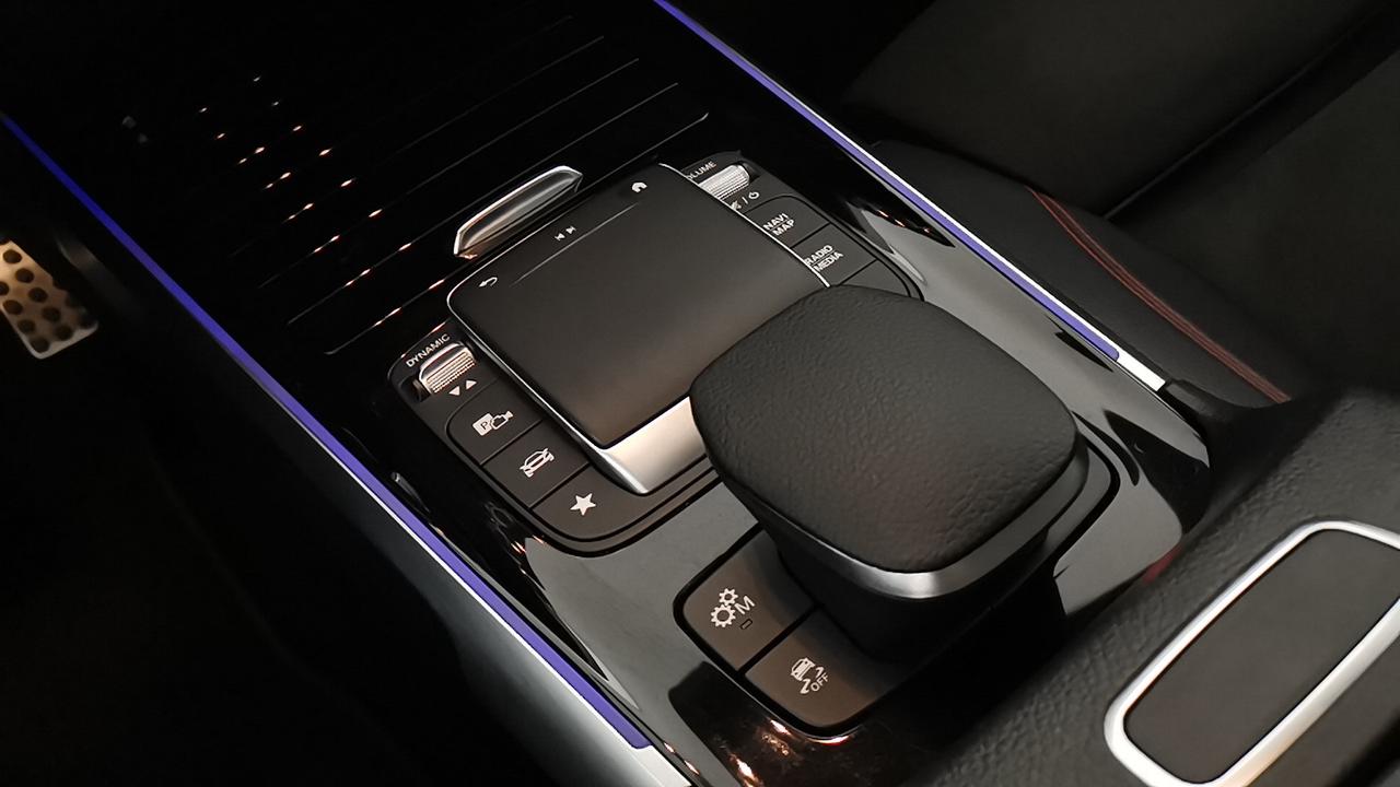 Mercedes-Benz GLB - X247 2019 - GLB AMG 35 4matic auto