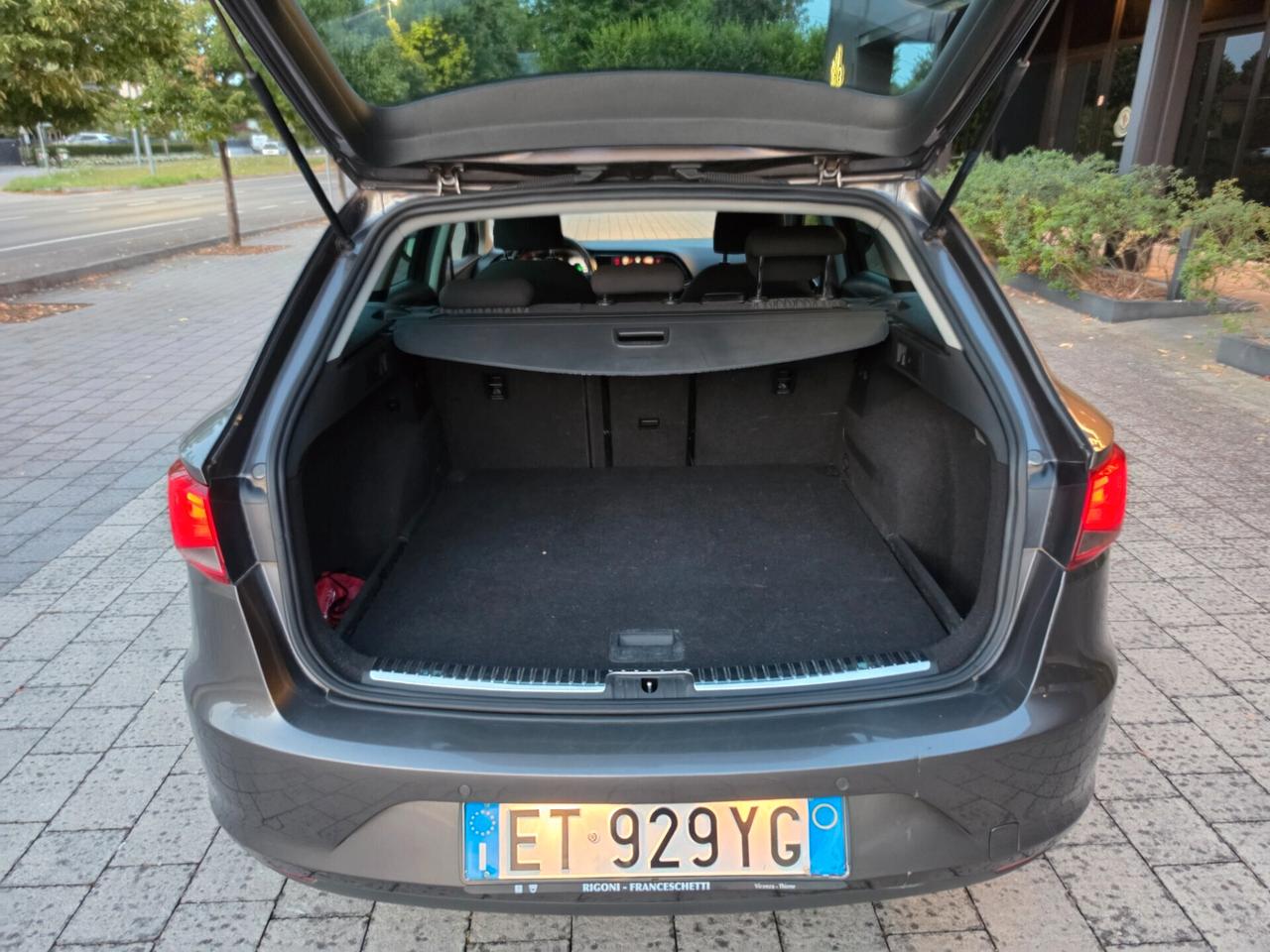 Seat Leon 1.6 TDI 105 CV DSG 3p. Start/Stop Style