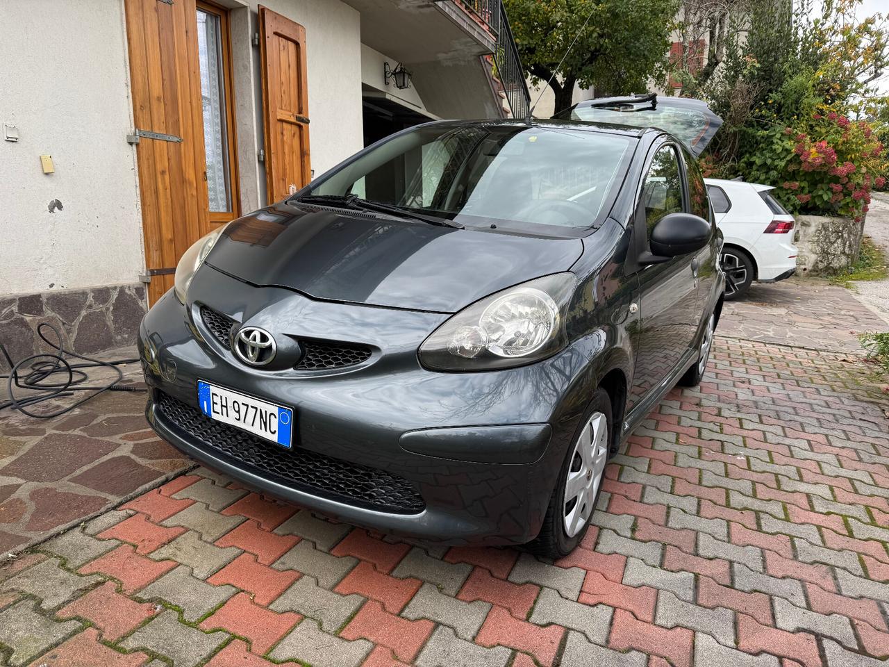 Toyota Aygo 1.0 12V VVT-i 5 porte 04/2011