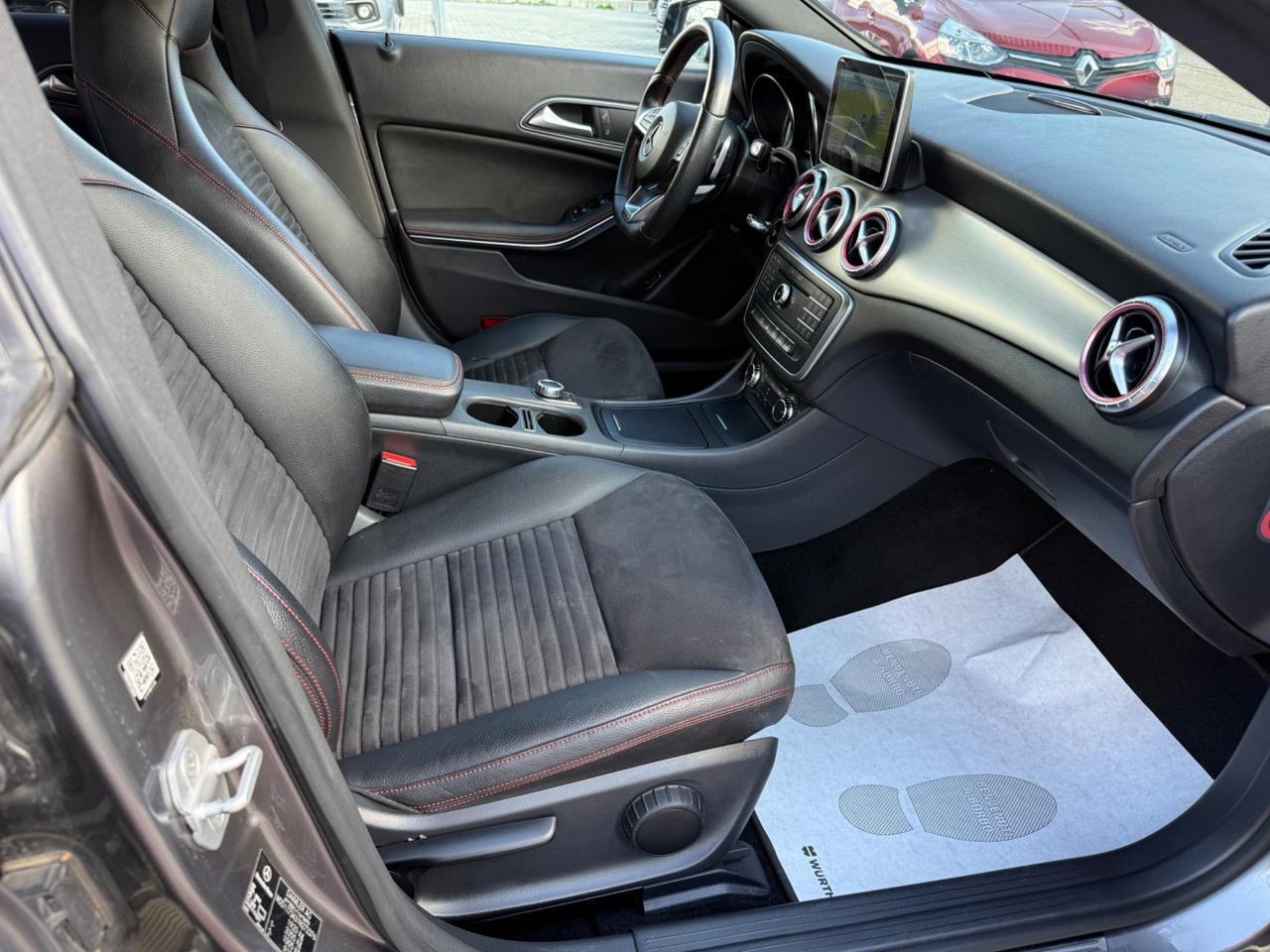 Mercedes-benz CLA 200 Premium AMG AUTOMATICA