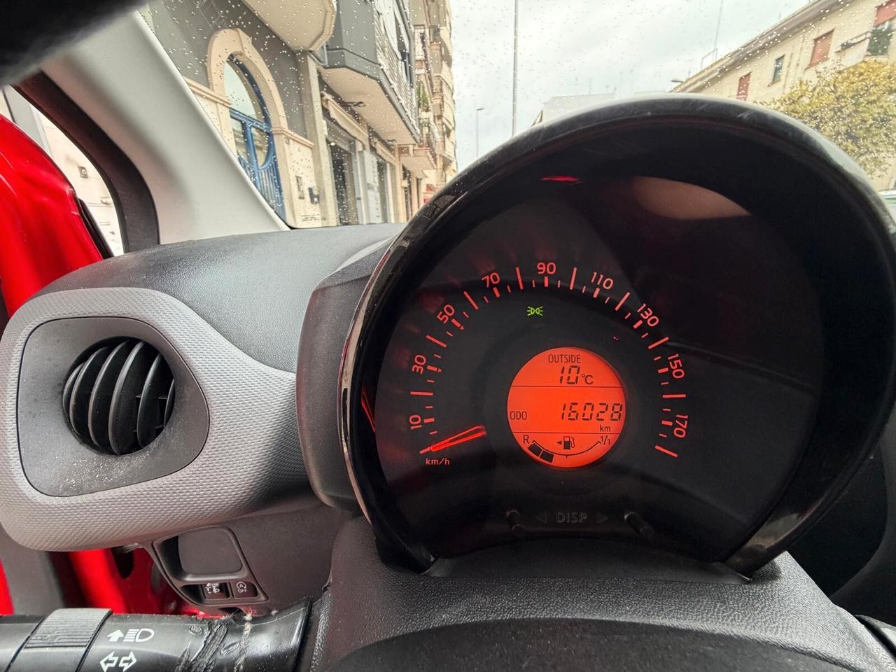 Peugeot 108 5 porte Allure 16.000KM