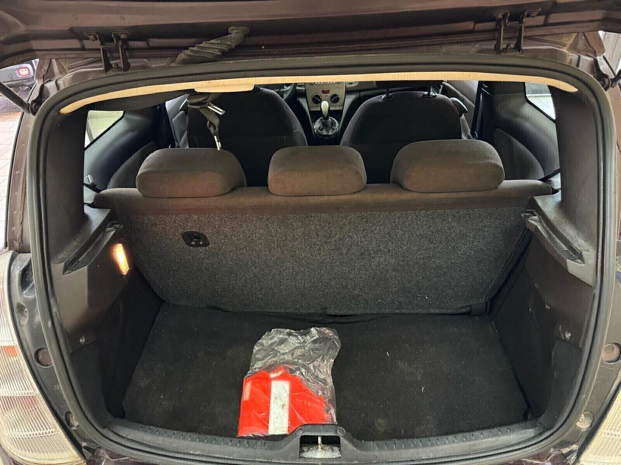 Lancia Ypsilon 1.3 Multijet 75 cavalli