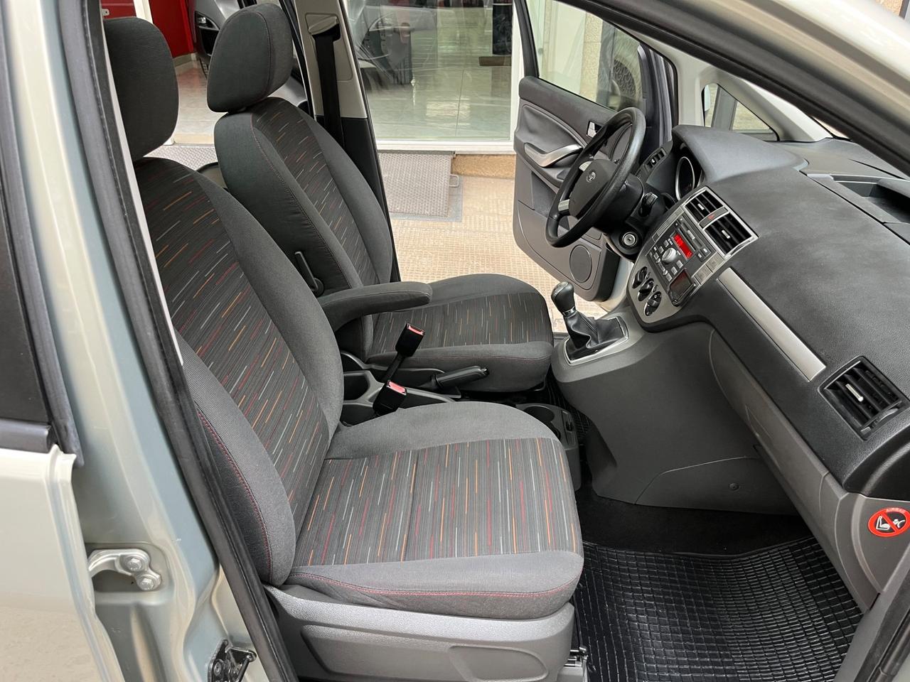 Ford C-Max 1.6 TDCI TITANIUM