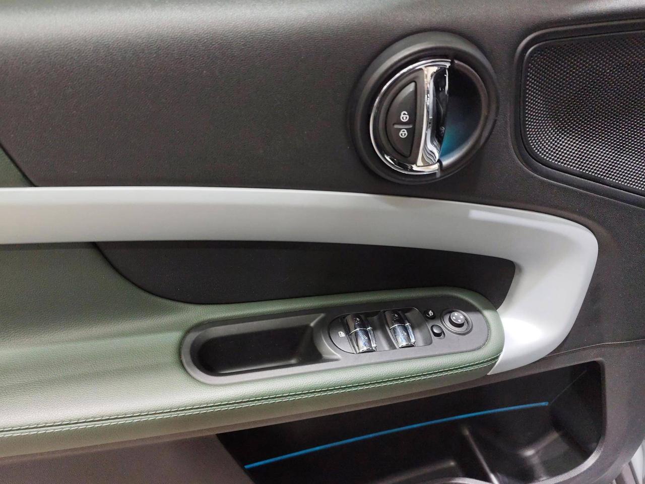 MINI Countryman Cooper SD ALL4 Untamed Edition