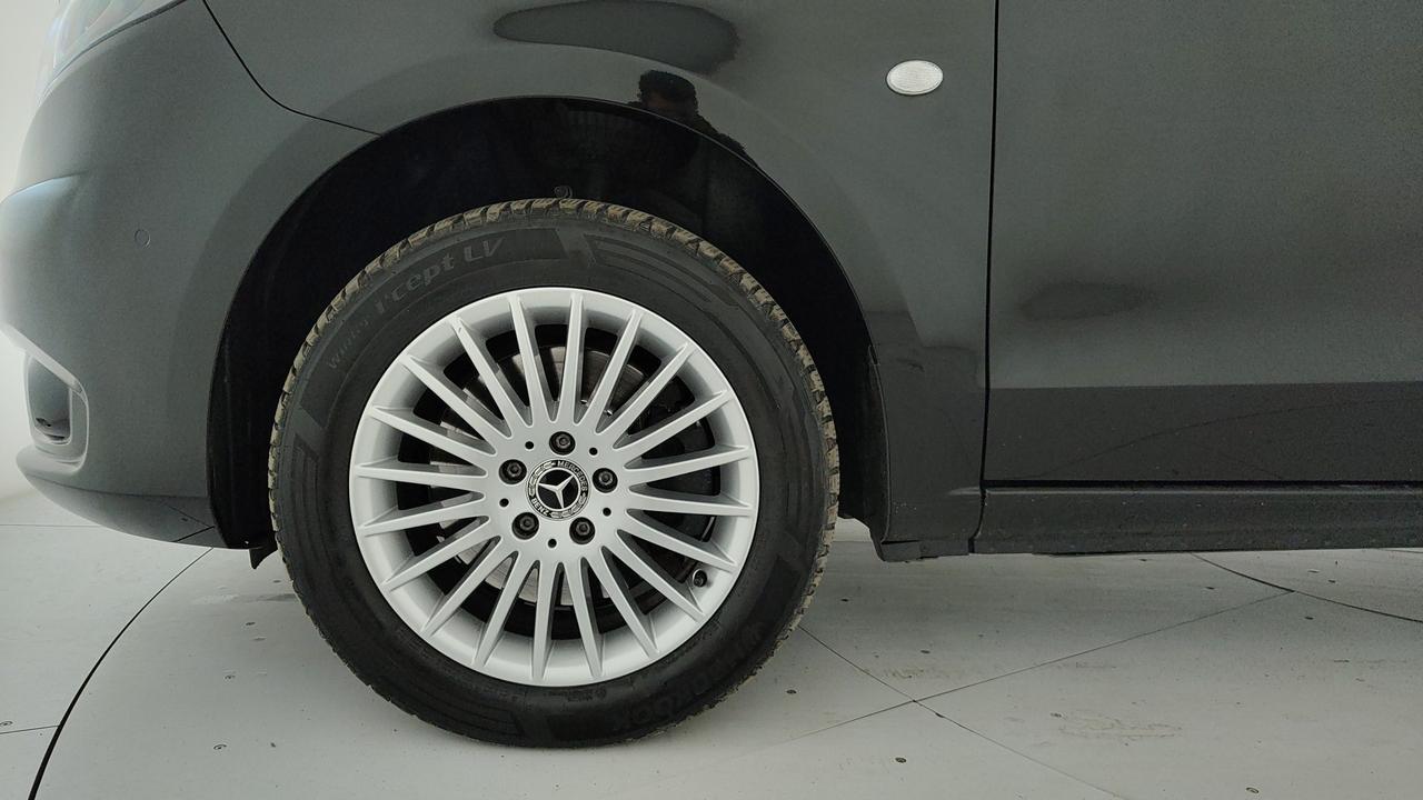 Mercedes-Benz vito 116 cdi extralong 4x4 mixto auto my20