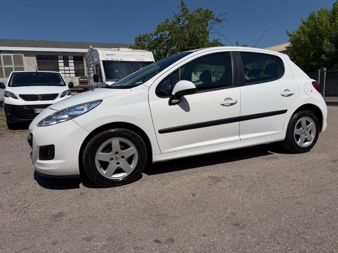 Peugeot 207 1.4 8V 75CV 5p. X Line ECO GPL