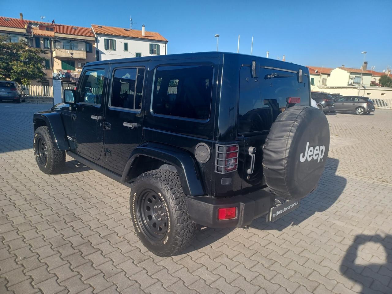 Jeep Wrangler Unlimited 2.8 CRD DPF Sahara Auto