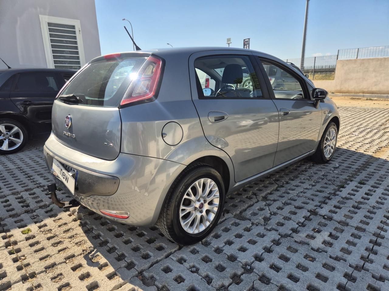 Fiat Punto Evo 1.3 Mjt 75 CV DPF 5 porte S&S Dynamic gancio traino omologato