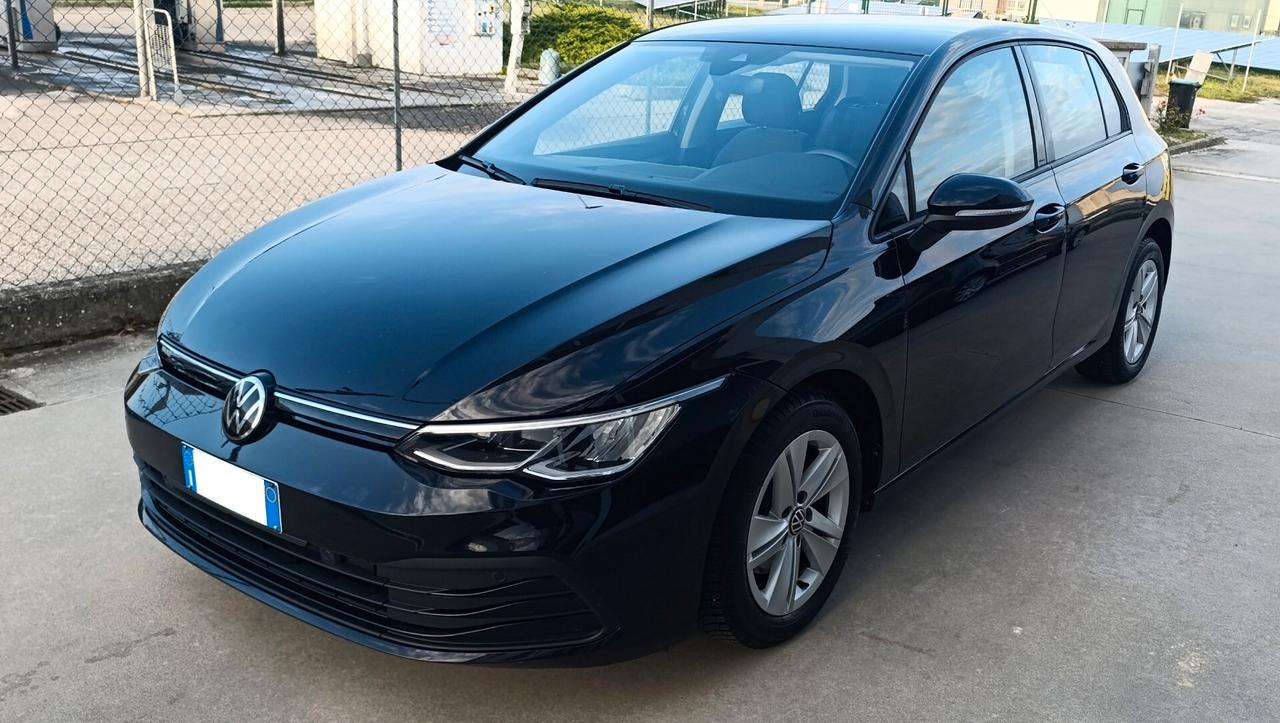 Volkswagen Golf 8 2.0 TDI 115 CV SCR Life - Service Volkswagen - Euro 6d