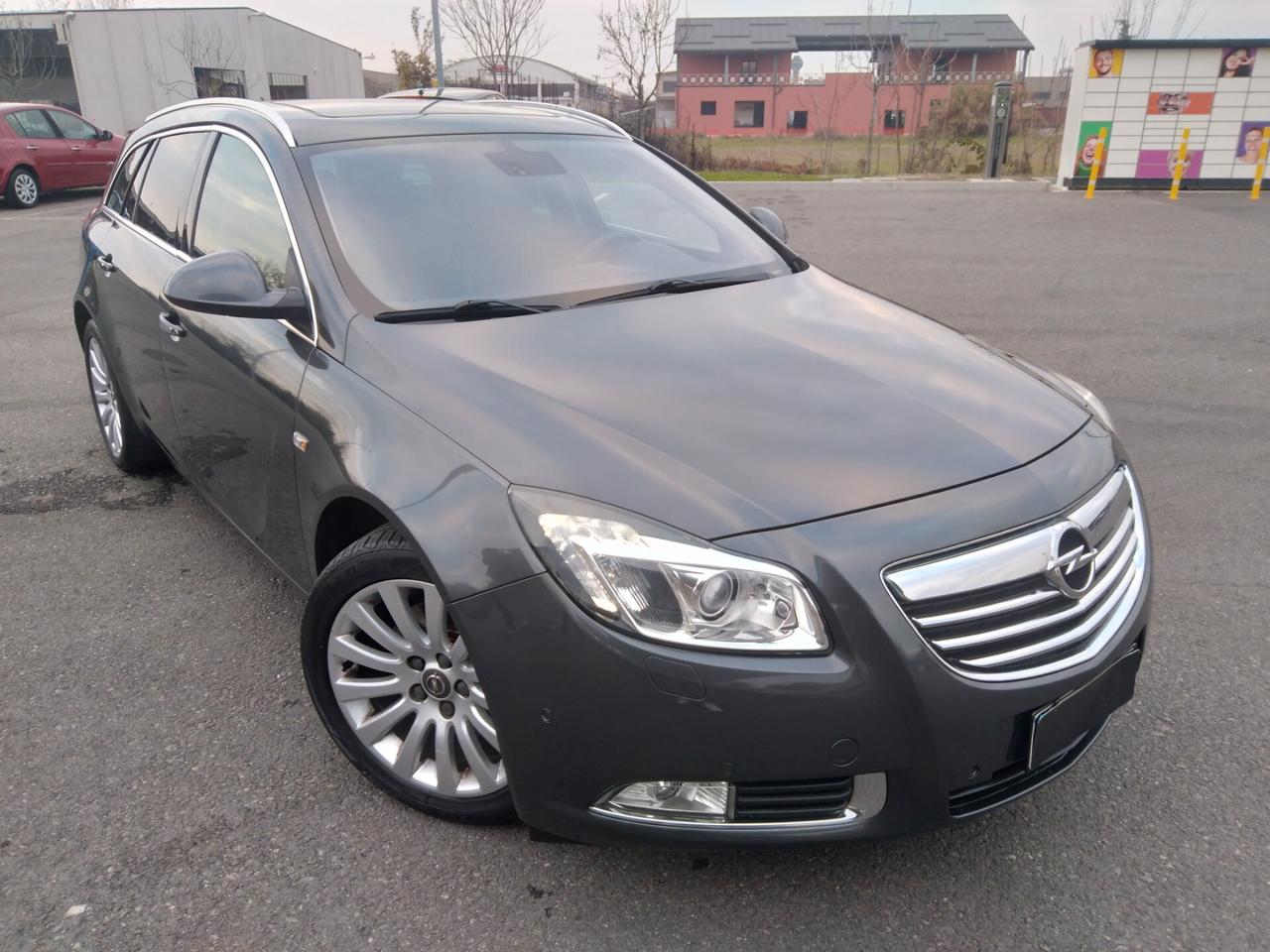 Opel Insignia 2.0 CDTI 160CV Sports Tourer Cosmo top di gamma