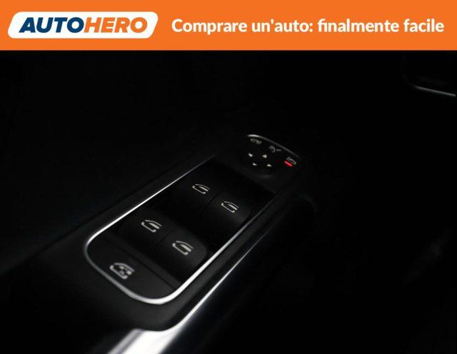 MERCEDES-BENZ GLA 180 Automatic Sport
