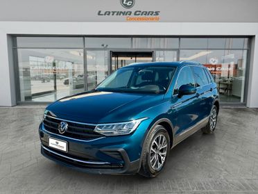 Volkswagen Tiguan 1.5 tsi Life 130cv CON TELECAMERA E CARPLAY
