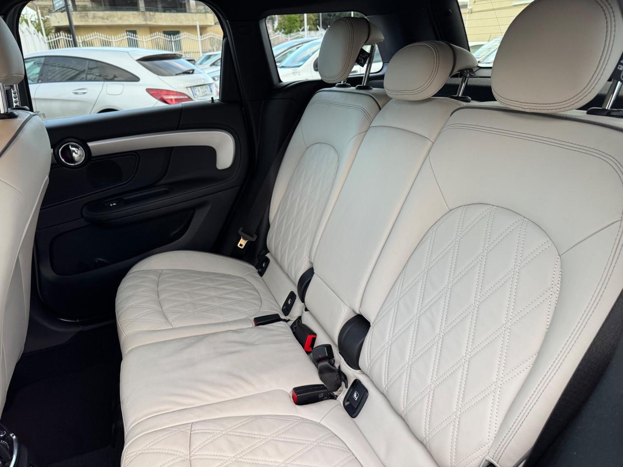 Mini Countryman 2.0 Cooper D NAVI/PELLE FARI LED