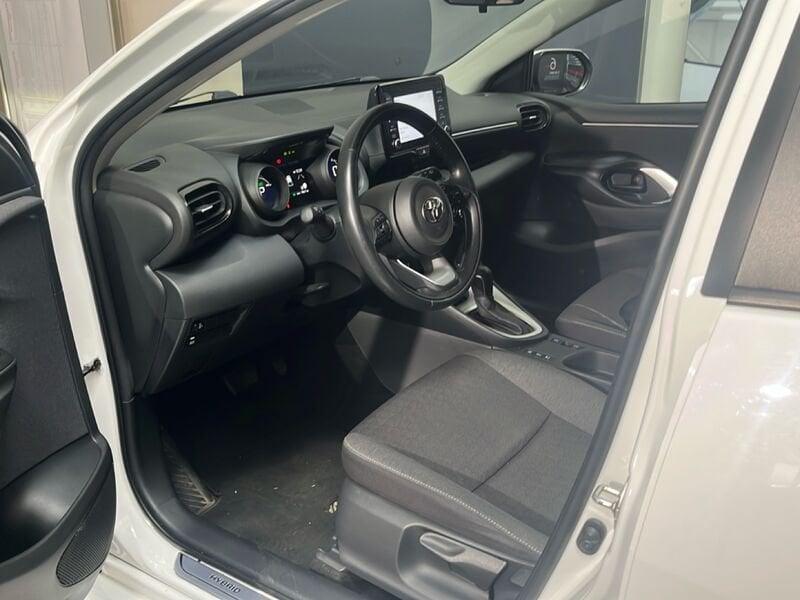 Toyota Yaris Hybrid Trend MY22