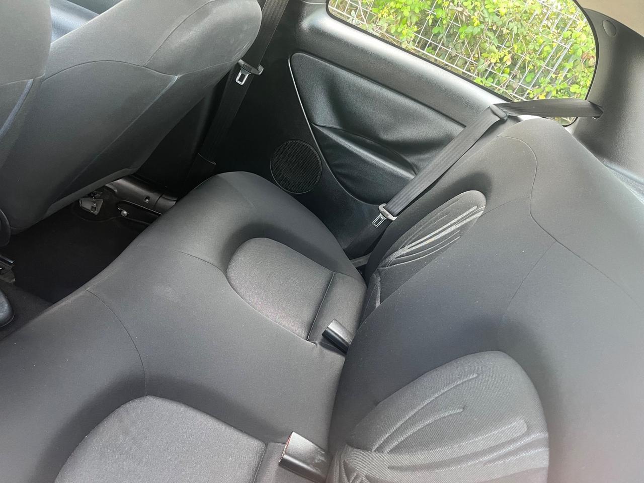 Lancia Ypsilon 1.2 69 CV Platinum 200.000 KM