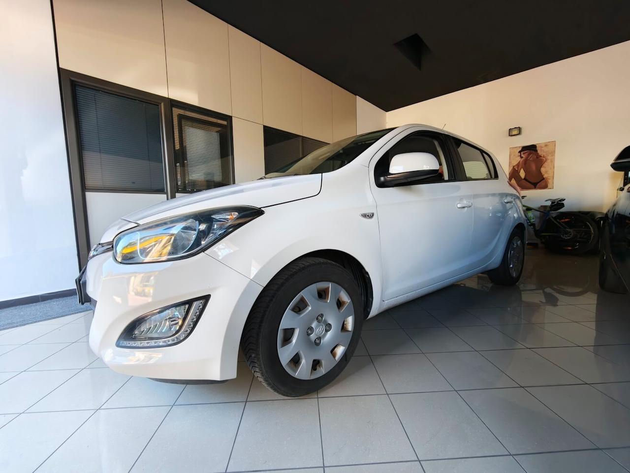 Hyundai i20 1.2 5p. BlueDrive GPL Sound Edition FRIZIONE NUOVA!!!!!!!