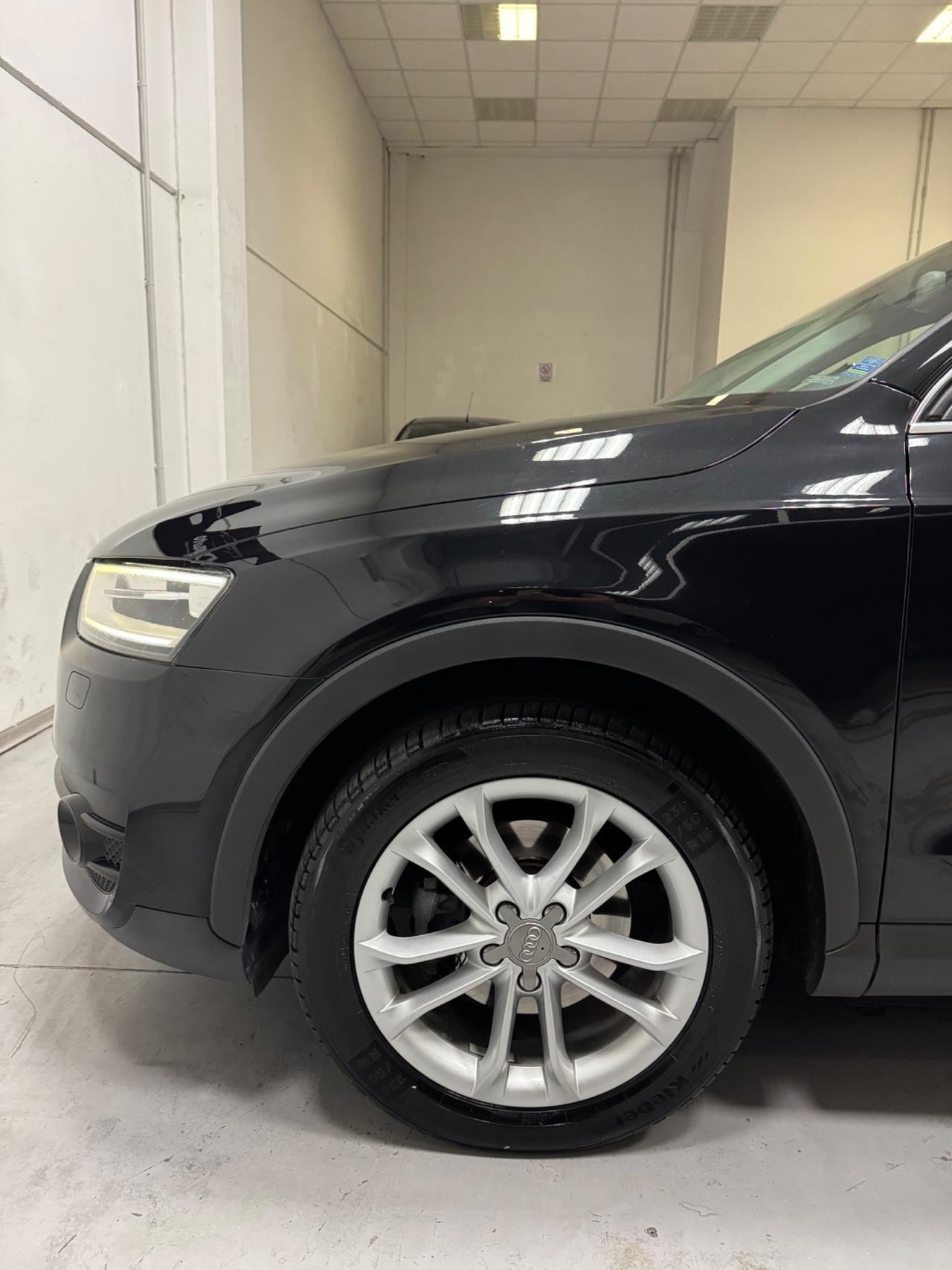Audi Q3 2.0 TDI 177 CV quattro S tronic Business Plus