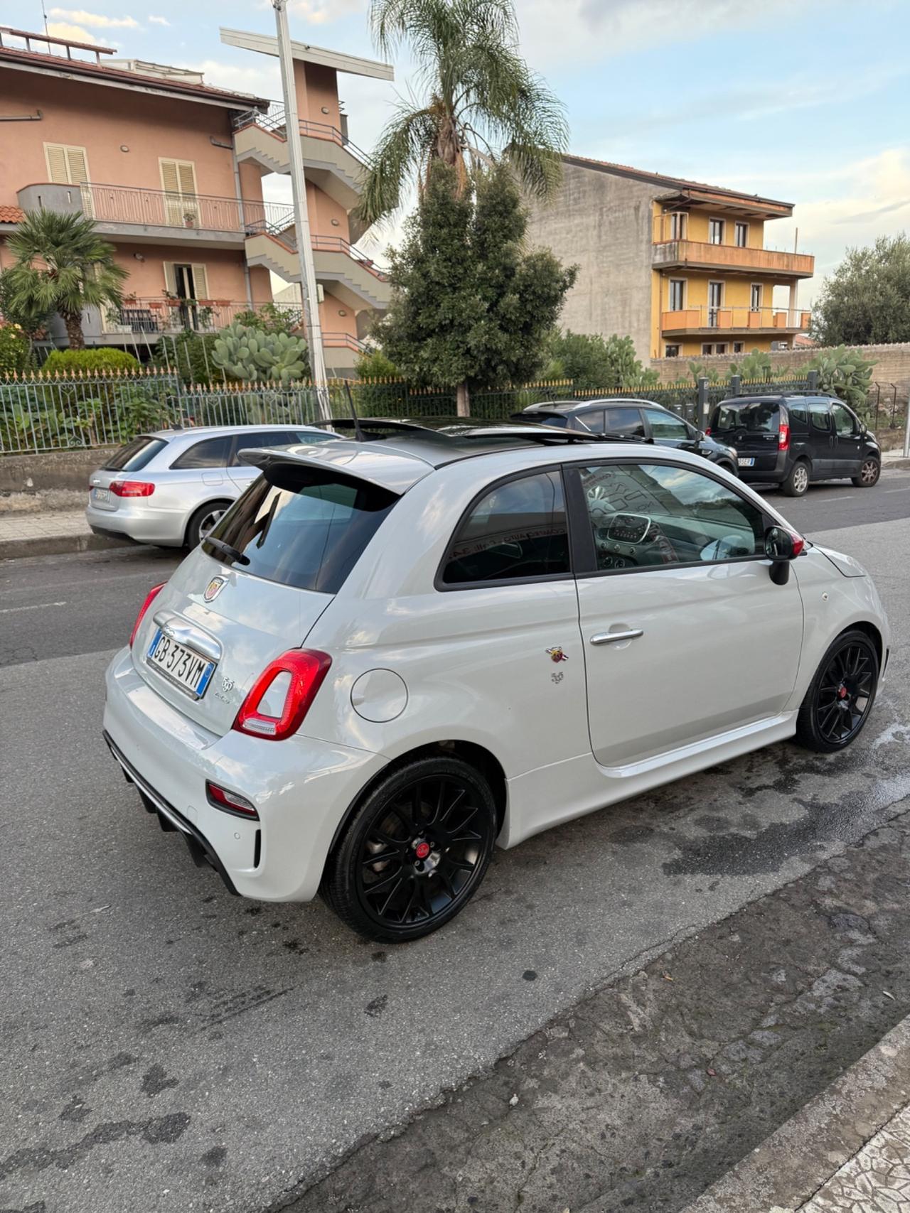 Abarth 595 1.4 Turbo T-Jet 165 CV Turismo