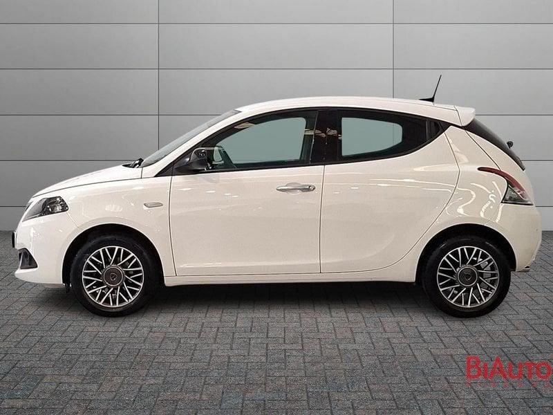 Lancia Ypsilon Ypsilon 1.0 firefly hybrid Gold s&s 70cv