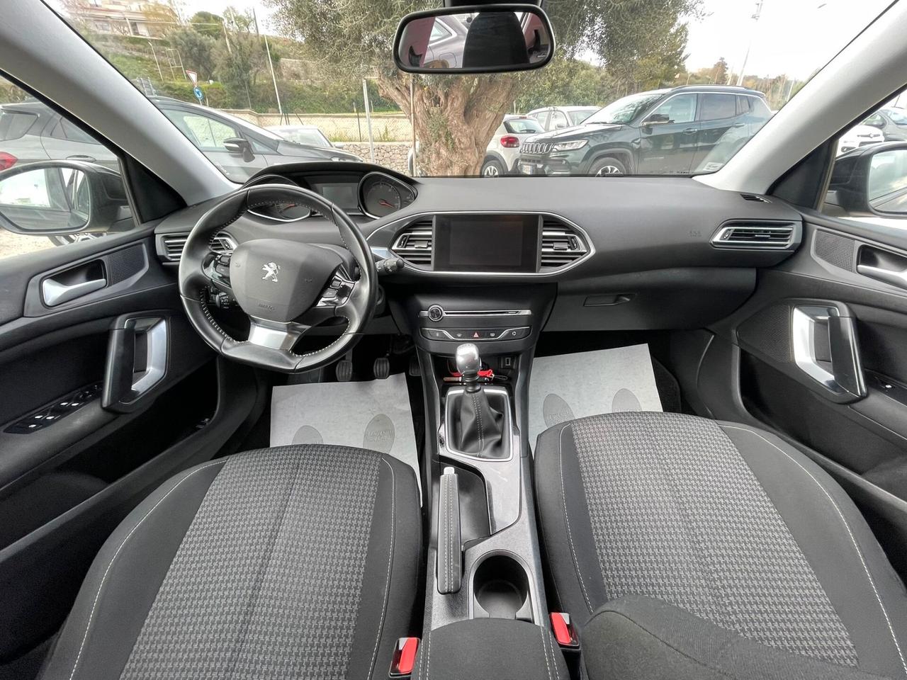 PEUGEOT 308 1.5 BLUE-HDI - 2019 77.000 KM!!!