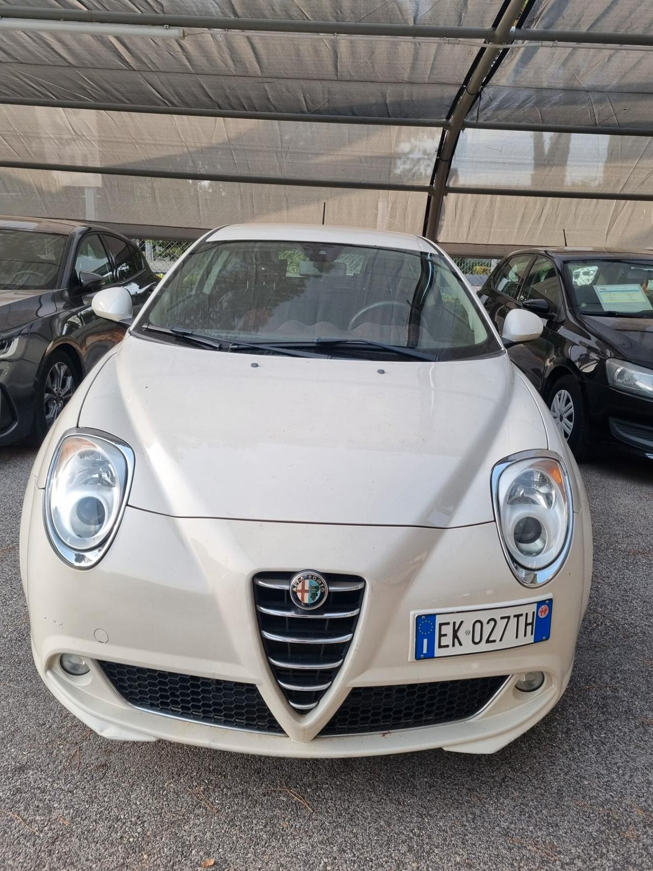 Alfa Romeo MiTo 1.3 JTDm-2 95 CV S&S Distinctive Sport Pack