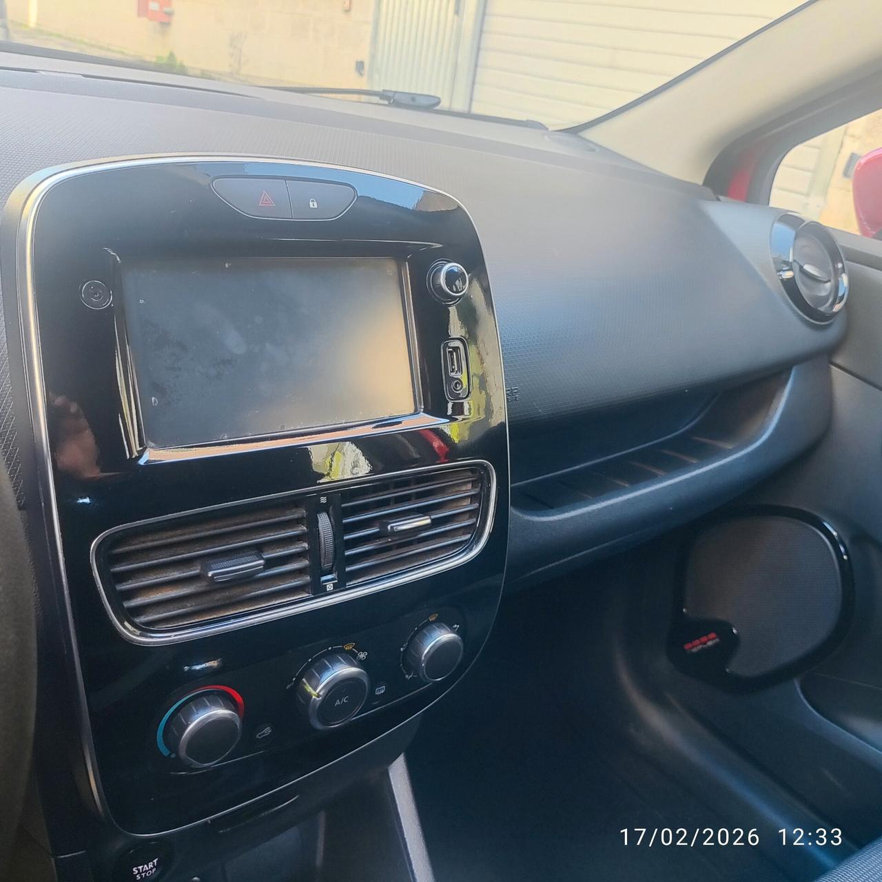 Renault Clio dCi 8V 90CV EDC Start&Stop 5 porte Energy Intens euro 6 s