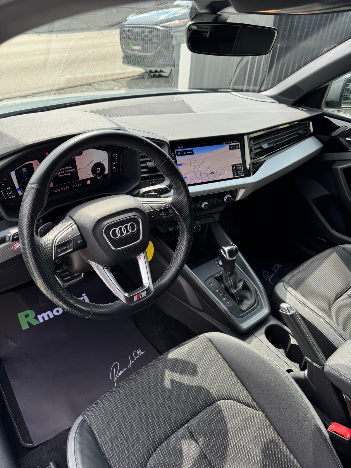 Audi A1 SPB 30 TFSI S tronic Identity Black